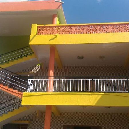 Sri Ranga Residency Villa Māvingundi Esterno foto